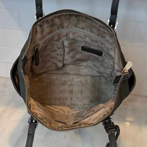 Michael Kors Bag Purse Handbag Pocketbook Nylon Designer Tote Bag - Picture 12 of 16